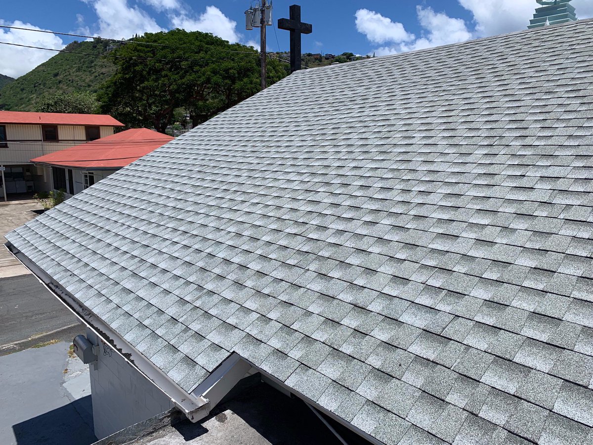 SurfaceShield's tweet photo. Our crew recently finished this new roof on Agape Church, in Palolo.
Featuring: GAF Timberline HD in birchwood.
#everythingunderthesun #palolo #kaimuki https://t.co/GSCRaNGOmT