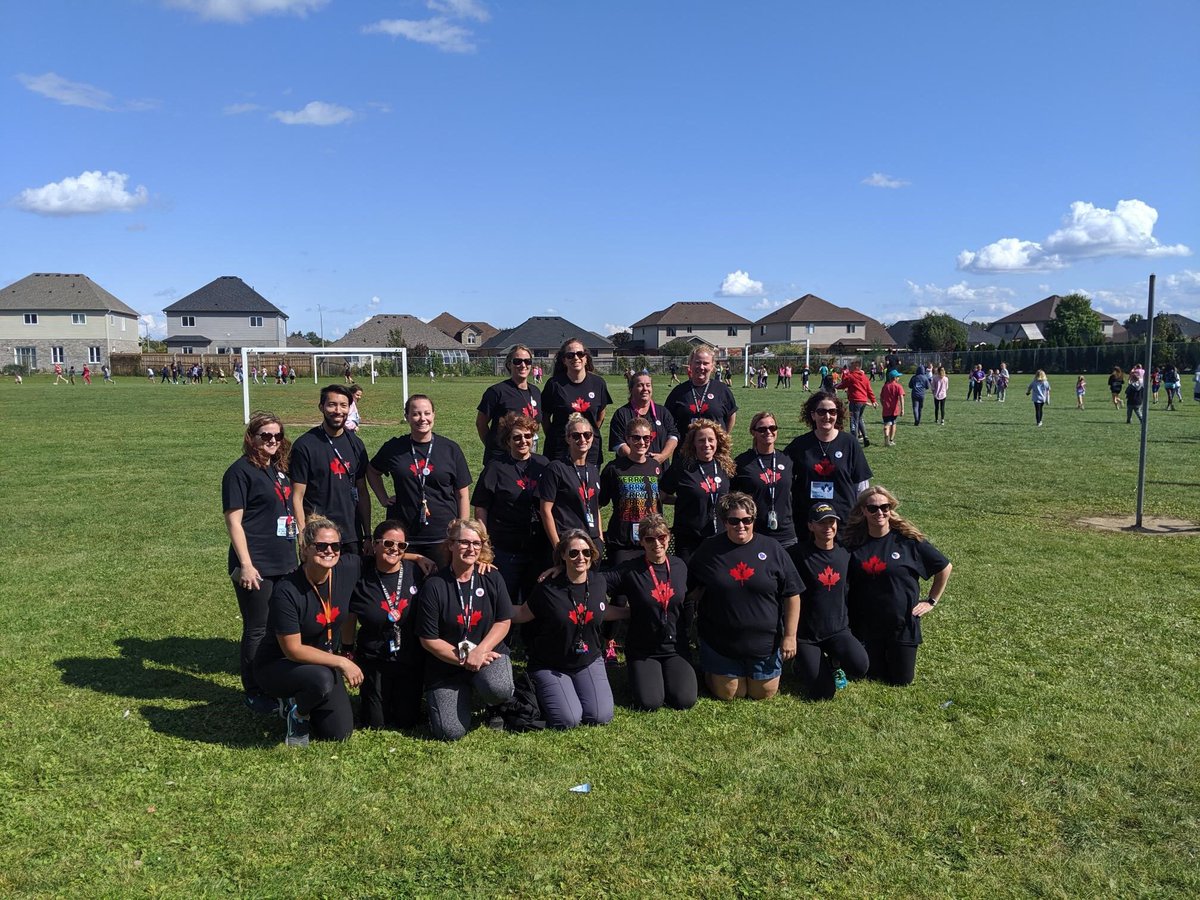 MrsBageRM17's tweet photo. We had an amazing day at @CobblestoneES honouring Terry Fox’s Marathon of Hope! Here’s our staff in our custom shirts dedicated to our dear friend Mr. Kroeker! #terryfoxrun @gedsb https://t.co/4SS0hfV4ag