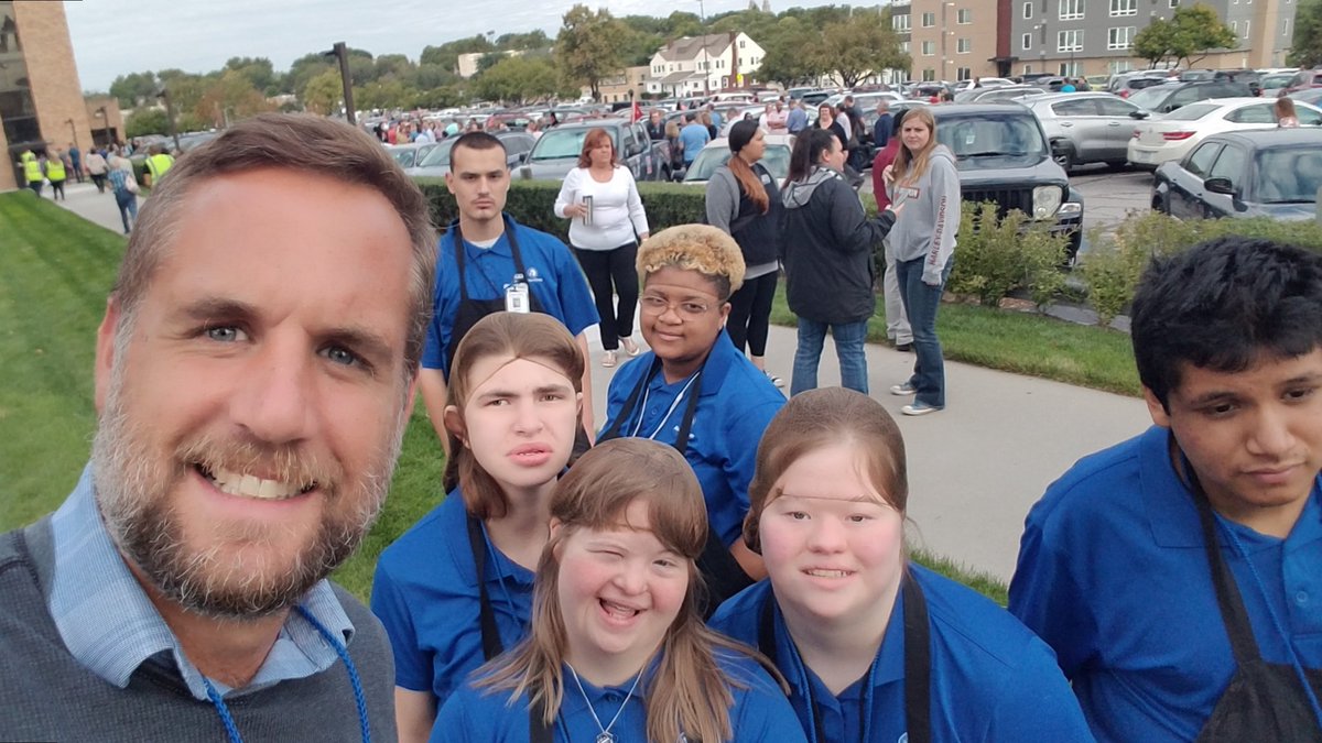 SFrodyma's tweet photo. Fire drill at Mutual of Omaha...we are happy...we are Kind! Transition Program Work Experience Program in OPS.#OPSProud #OPSTransition #bekind21 https://t.co/AOKgIcSIWP