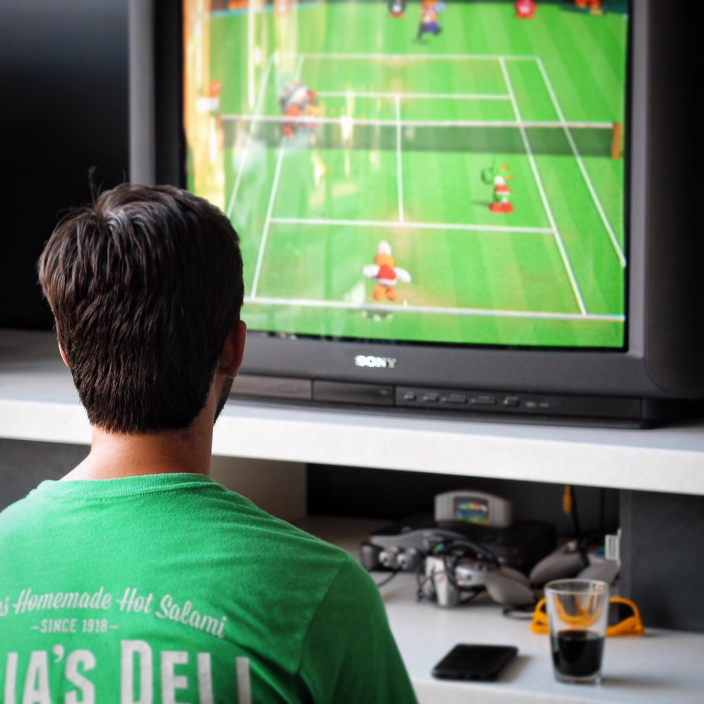 Servin it up everyday of the week!
Come 🍺+🎮!