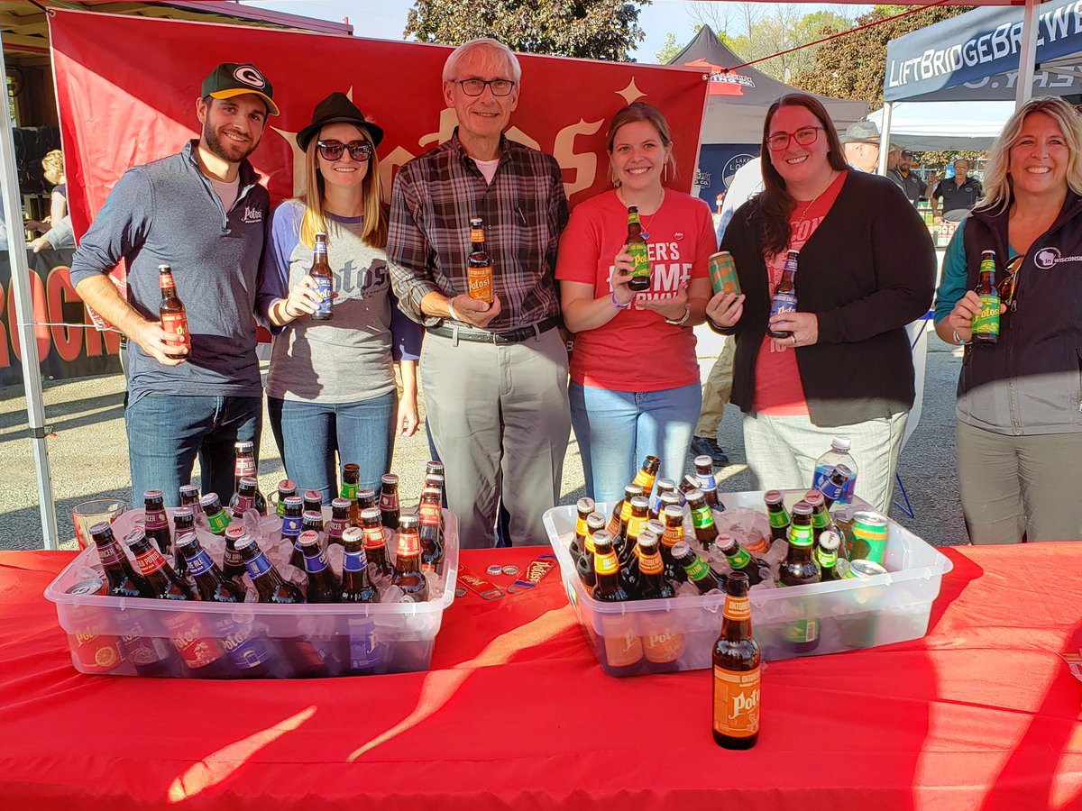GovEvers's tweet photo. Today is statewide Craft Brewery Day! In 2017, craft breweries had a more than $2.25 billion in total economic impact on Wisconsin with 160 craft breweries statewide! So support Wisconsin businesses today and enjoy a Wisconsin craft beer responsibly. #WICraftBeer https://t.co/4yhUbeEQ0P