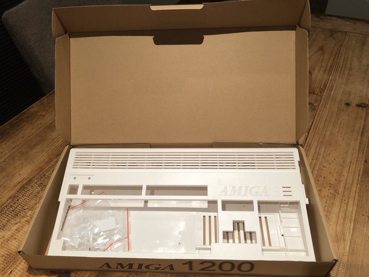 retrokit_au's tweet photo. 🔥 IN STOCK! New A1200NET Amiga 1200 Replacement Cases 🔥

New Amiga 1200 replacement cases from A1200NET.

AUD$150+Shipping

Choose from:

Original White
Black
Dark Blue
Transparent

https://t.co/NnbEsfXXuc https://t.co/D1NXTTIQ6m