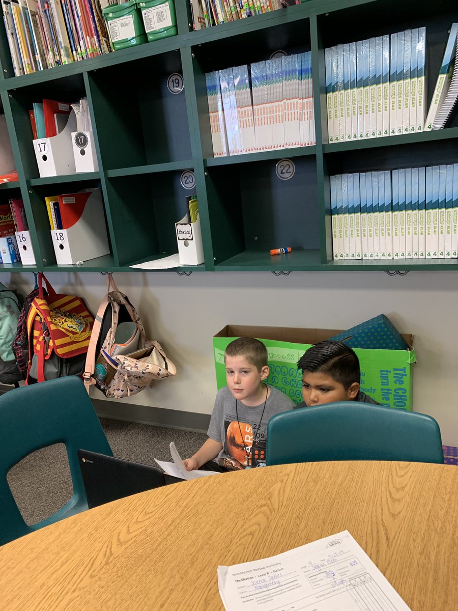 TX_Montgomery's tweet photo. The focus is real in room 210! #writing #realisticfiction #engagement @JSeguinElem #jsetheplacetobe https://t.co/ja3eHnrhvZ