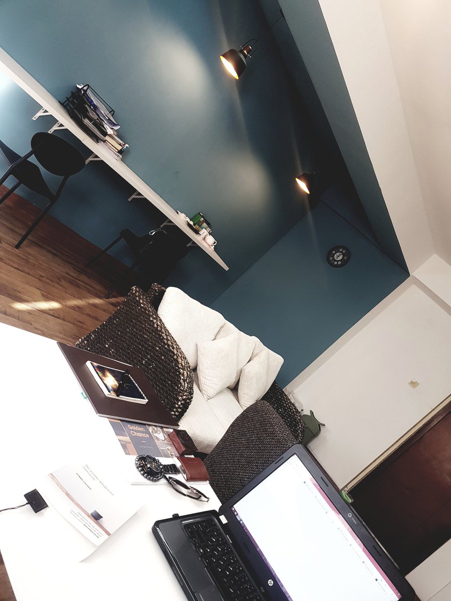 Mongolian first of minimalist law firm 
Хүн эд хогшил оороо бус сэтгэхүйгээрээ минималист байх ёстой.  Ажлын сүүлийн өдрийн мэнд