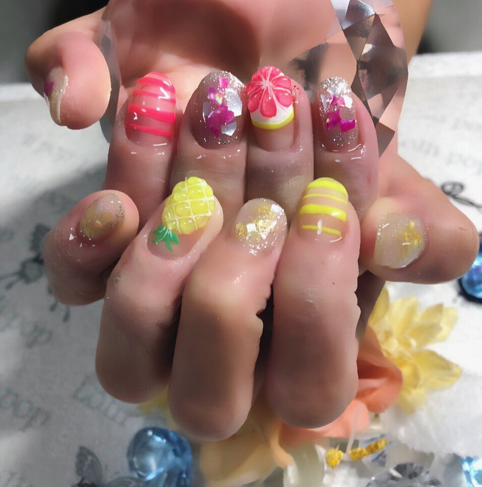 Namihey ジェルネイル Lollipopnail 自爪を削らない パラジェル ネイル19 ネイルデザイン19 トレンドネイル ニュアンスネイル 夏ネイル19 まだ終わらない夏 フルーツネイル ぷっくりネイル ボーダーネイル グレープフルーツ ネイル