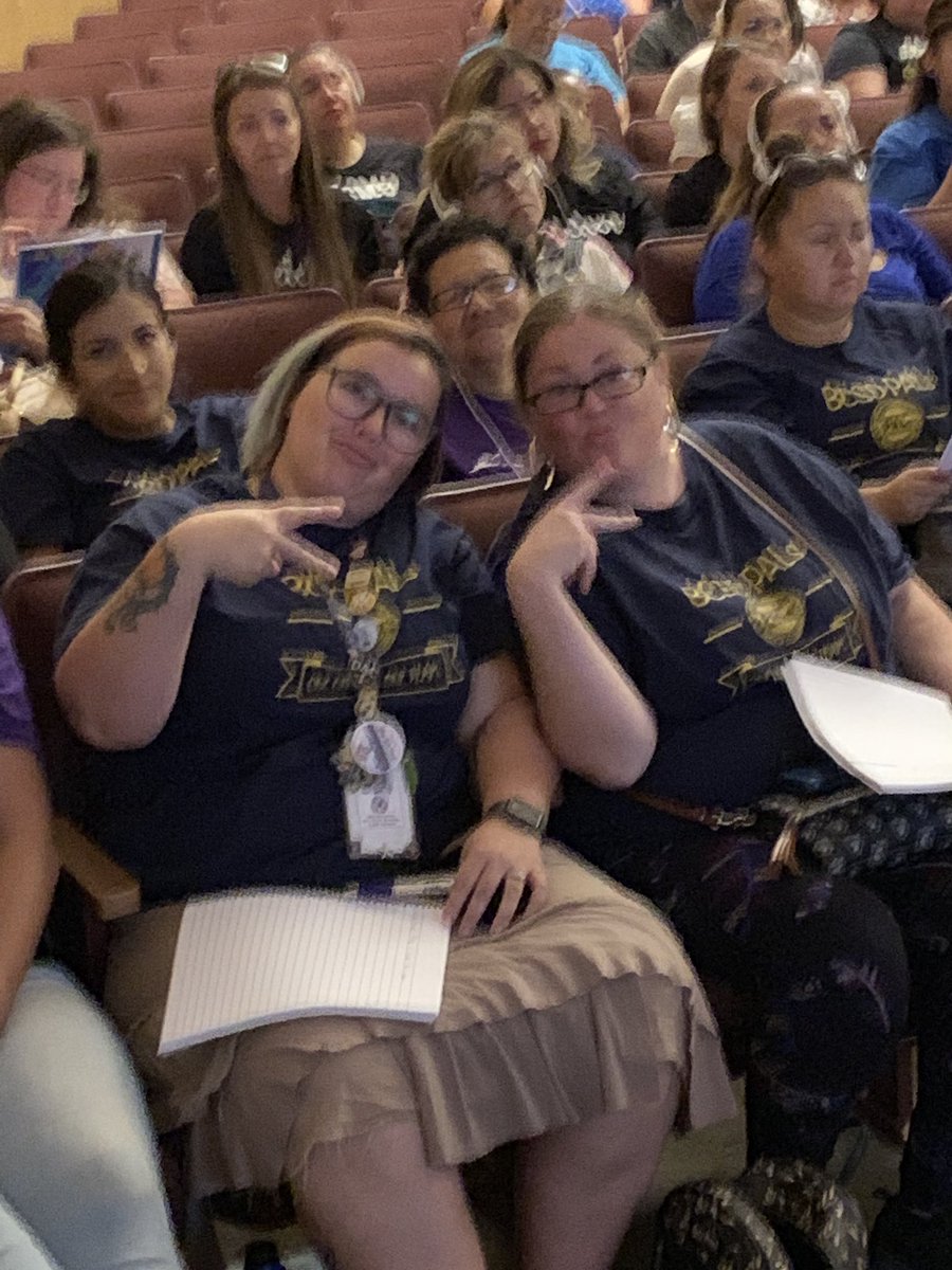 BcsdFace's tweet photo. PALs Leadership Academy 2019! We are so proud of your commitment to lead others and serve as a positive and powerful role model for your children! #PALs2019 #OneDistrictOneTeamOneVoice #teamBCSD #WeAreGoal3 #teamFACE #BCSDPALs https://t.co/wuFAwdOEp5