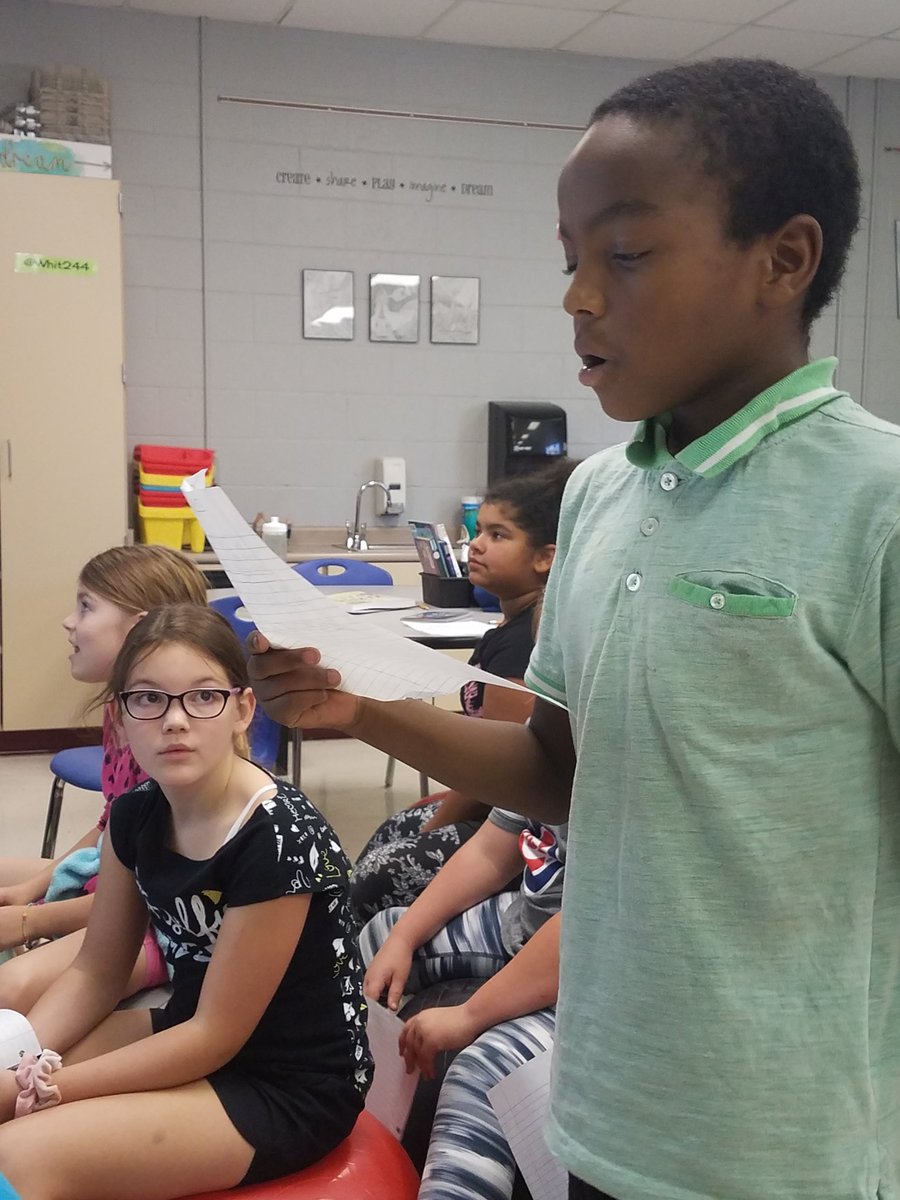 SShepReads's tweet photo. Successful first @SkypeScientist in the books! Thank you to our Monarch expert, Tori Pocius for spending time with us today. #futurescientists #4thgraderocks https://t.co/x3Yd9vP8aR