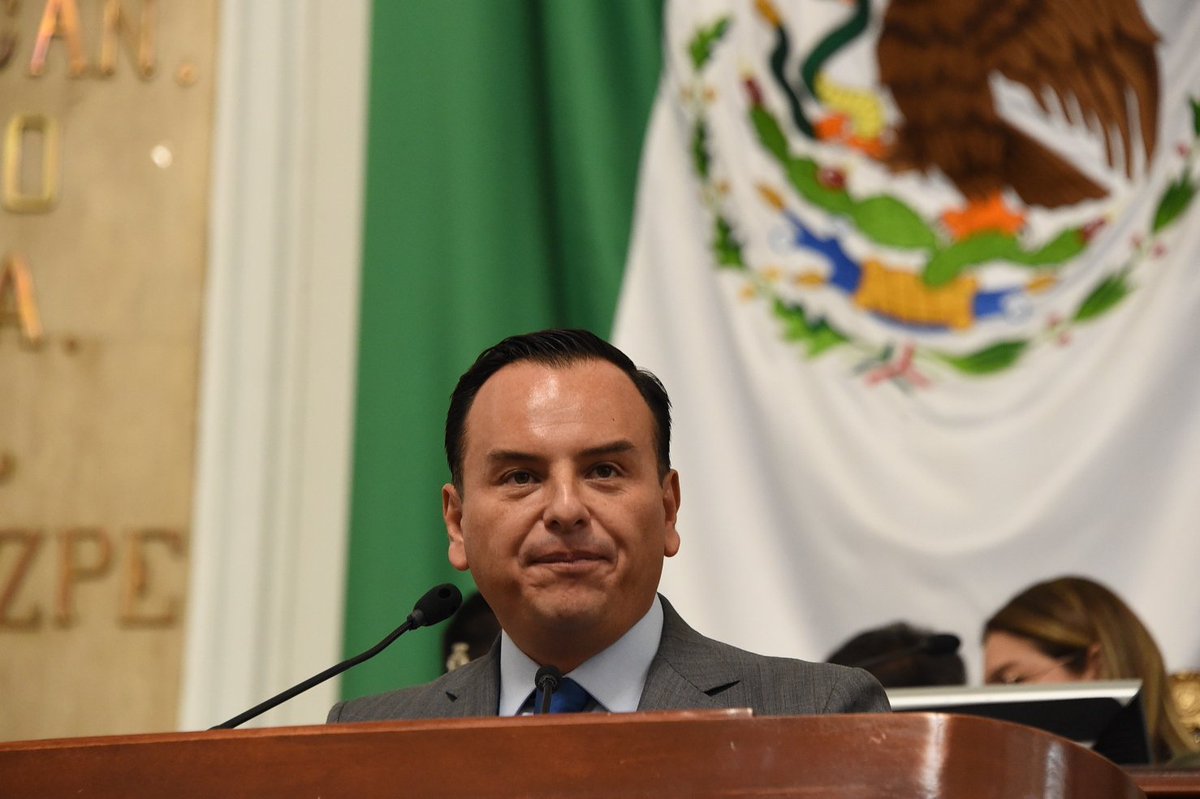 📌 El Congreso local aprobó la Ley del Secreto Profesional y Cláusula de Conciencia para el Ejercicio Periodístico de la Ciudad de México.

ℹ️ bit.ly/2lscTYo