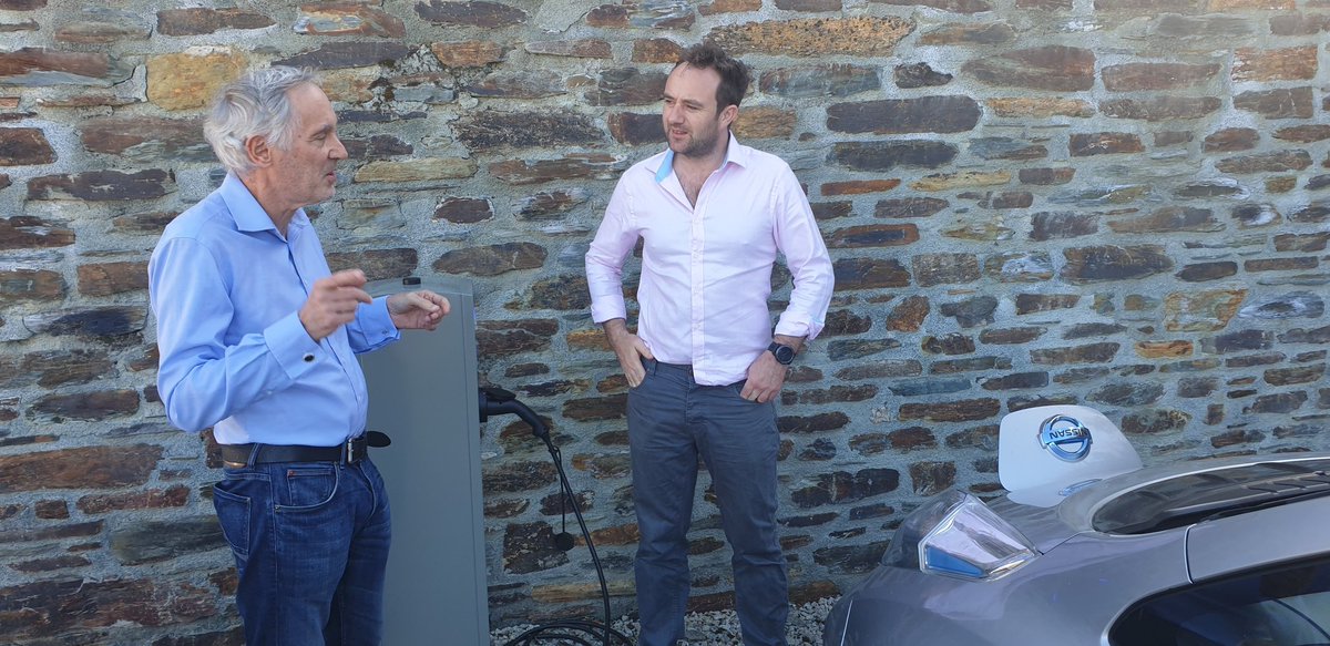 V2G_EVSE's tweet photo. I'm up in London having attended the @Regen_insight #V2G forum a couple of days ago. The panel were remarkably bullish about #ACV2G technology
https://t.co/OkPNwYPshA
What's more we revealed the first dual port 22kW AC V2G charging post in the UK to @DannyVet a few days before! https://t.co/9KslizryZl