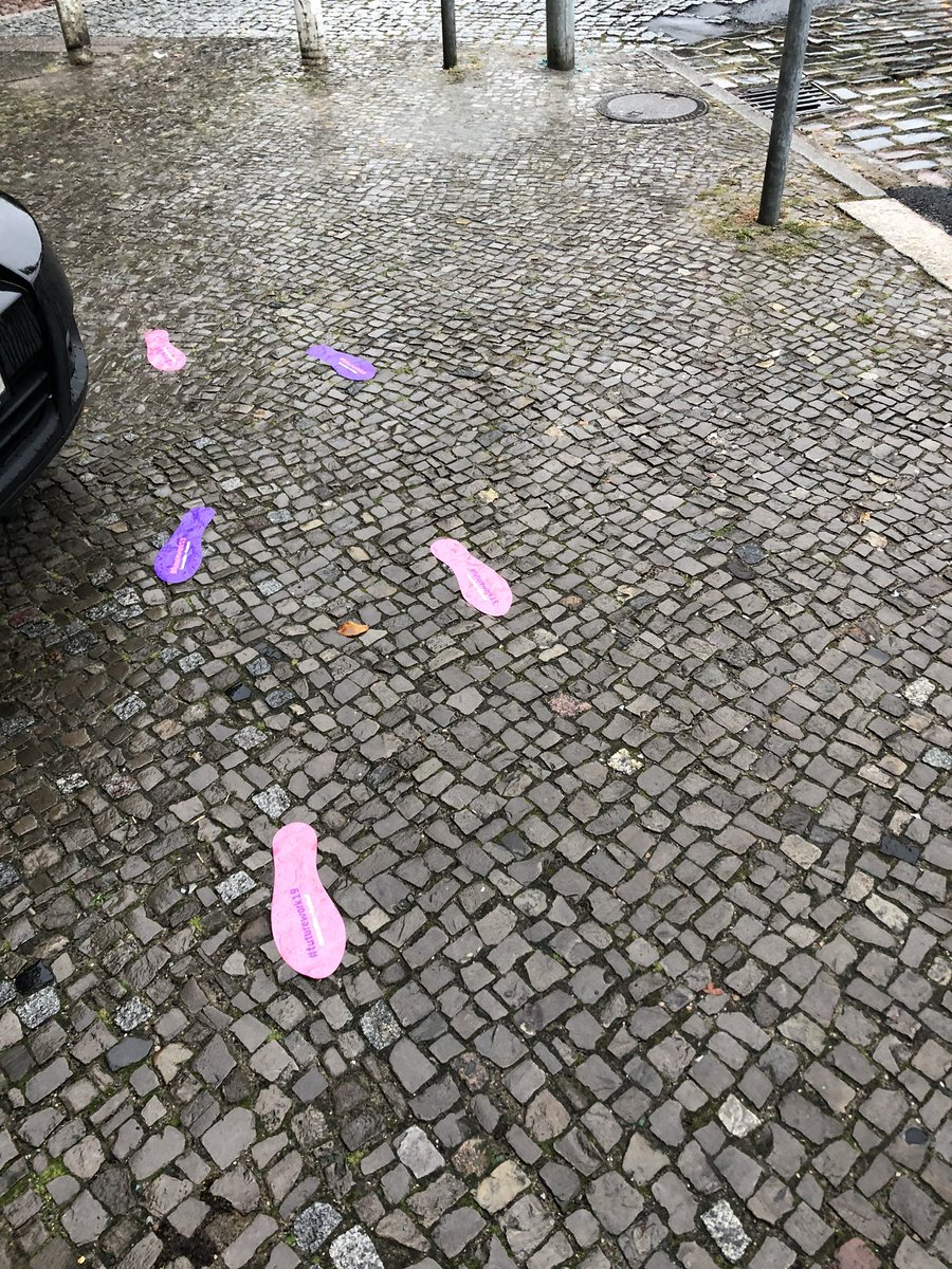 berlin_foxy's tweet photo. #futurework19 räumen Sie doch bitte Ihren Müll weg. Danke @MicrosoftDE https://t.co/z0KFG8UAV7