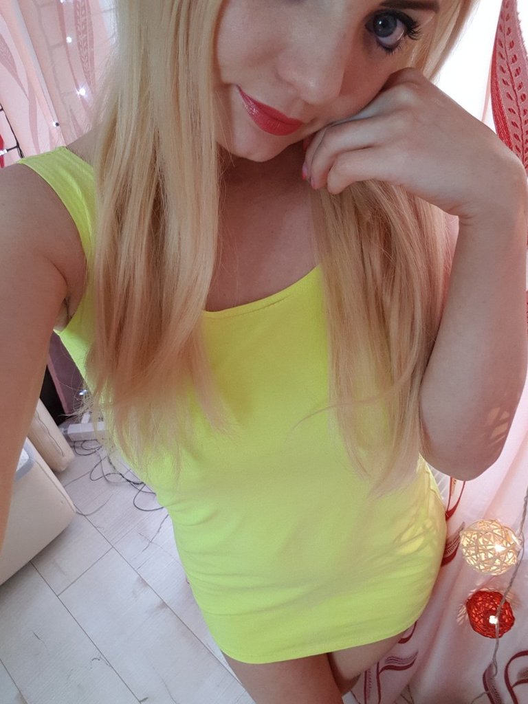 elitegirlslive's tweet photo. Turning your #naughty #fantasies into reality with sexy @_pinkrose_Laura

▶️https://t.co/Fx8feoeEGH https://t.co/w2m3GTHFKr