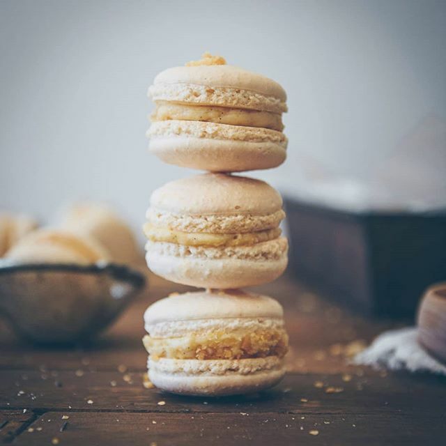 Confitbanane's tweet photo. WE en approche!!! Je te souhaite un bon vendredi atterrissage en douceur.
Bonne journée mon p'ti 😘
.
Sab
.
#macaron #macaronslover #instamacaron #foodaddict #heresmyfood #huffposttaste https://t.co/uDOqXziGxe https://t.co/qqOXJiwRL4