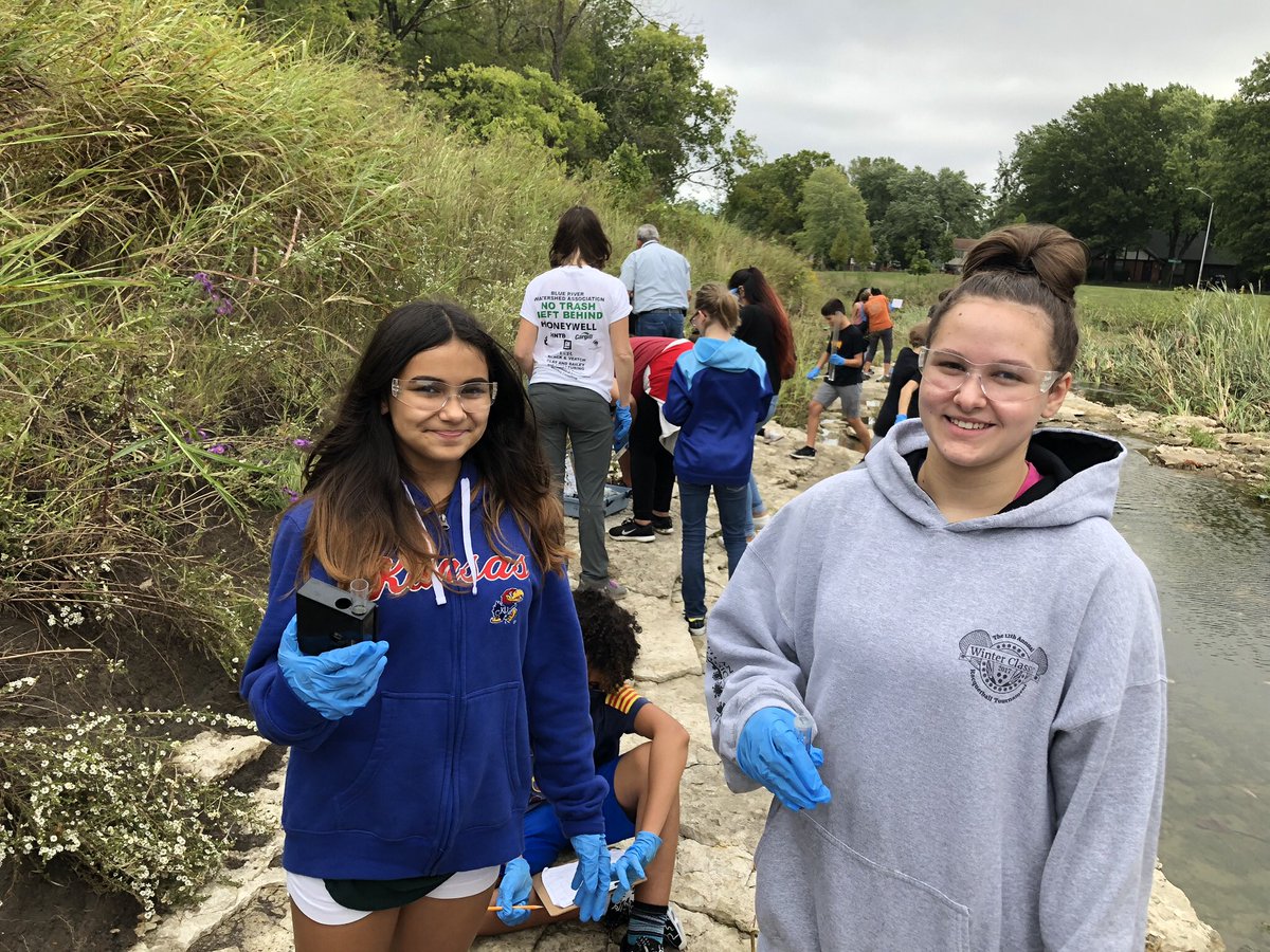 WonchScience's tweet image. As we study fecal transplants, we also had an opportunity to determine the amount of fecal matter in the creek.....a microbiome to what organisms?  It’s not gross.....it’s SCIENCE!