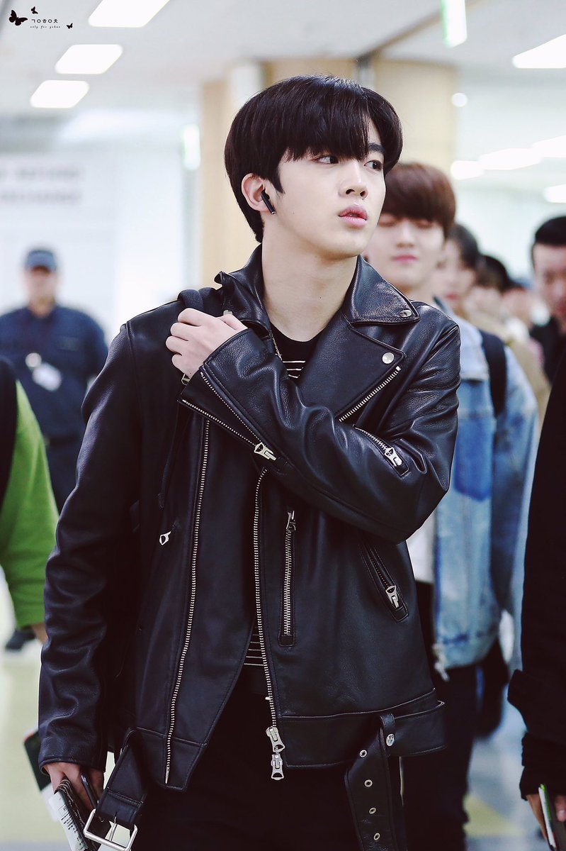 babymyprince's tweet photo. 190915 ไปญี่ปุ่น
190918 กลับเกาหลี
190921 ไปญี่ปุ่น
190924 กลับเกาหลี
190927 แฟชั่นสนามบินครั้งแรกของการมาประเทศไทยคิมโยฮันจะแต่งตัวยังไงนะ ตื่นเต้นรอแล้ว~~~
#WelcomeX1toThailand
#X1FlyHighToThailand https://t.co/oXPDlgQwBG