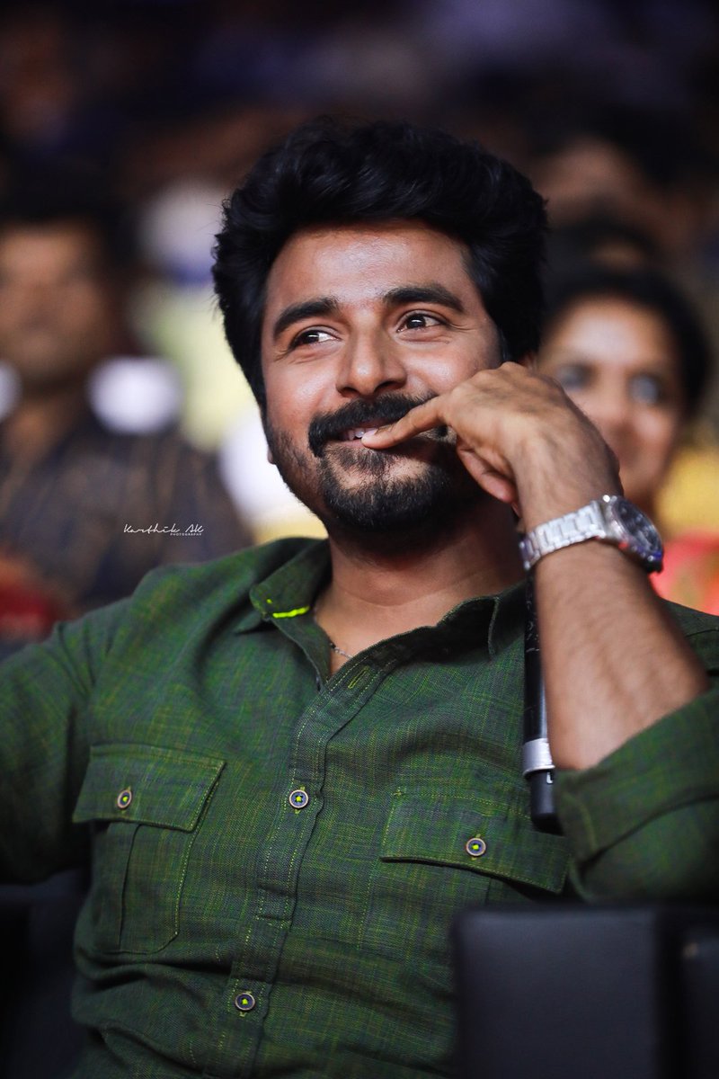 ERODESKFC17's tweet photo. Exclusive Pictures of our Prince @Siva_Kartikeyan 
.
Clicked by @karthikakphoto 📸 vera level click
. 
#NammaVeetuPillai
#NVPKondattam #NVPFromToday

https://t.co/JREHrwfjIu