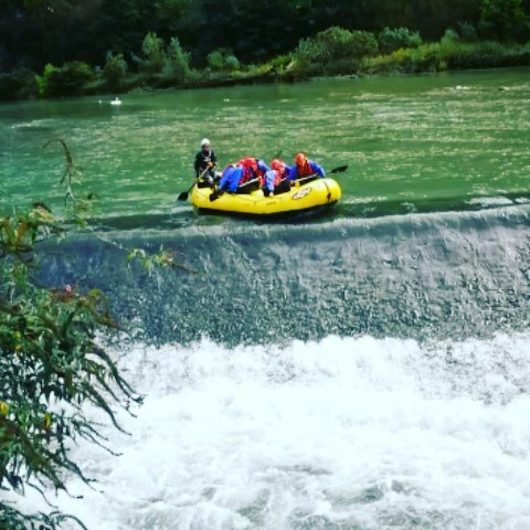 Ac070290's tweet photo. #rafting #river #adventure #italy #nature #umbria #friends #raftingday #sport #raftingtrip #raftingnomad #canyoning #work #outdoor #raftingitalia #travel #mountains #weekend #boat #natura #fun #divertimento #paddle #fun #igers #brenta #valstagna #raftin… https://t.co/I7jkzl9UaA https://t.co/iyDAeIpIw7