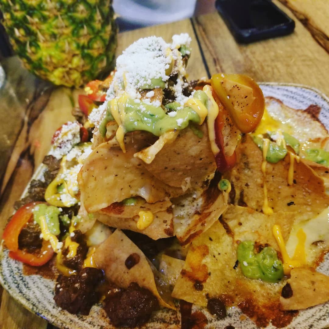 dianamoon's tweet photo. Met up with @TheSpringLeaf and had some delish drinks &amp; Nachos at #volcanorabbit ! #twitchcon2019 https://t.co/rBR4DjPKBx