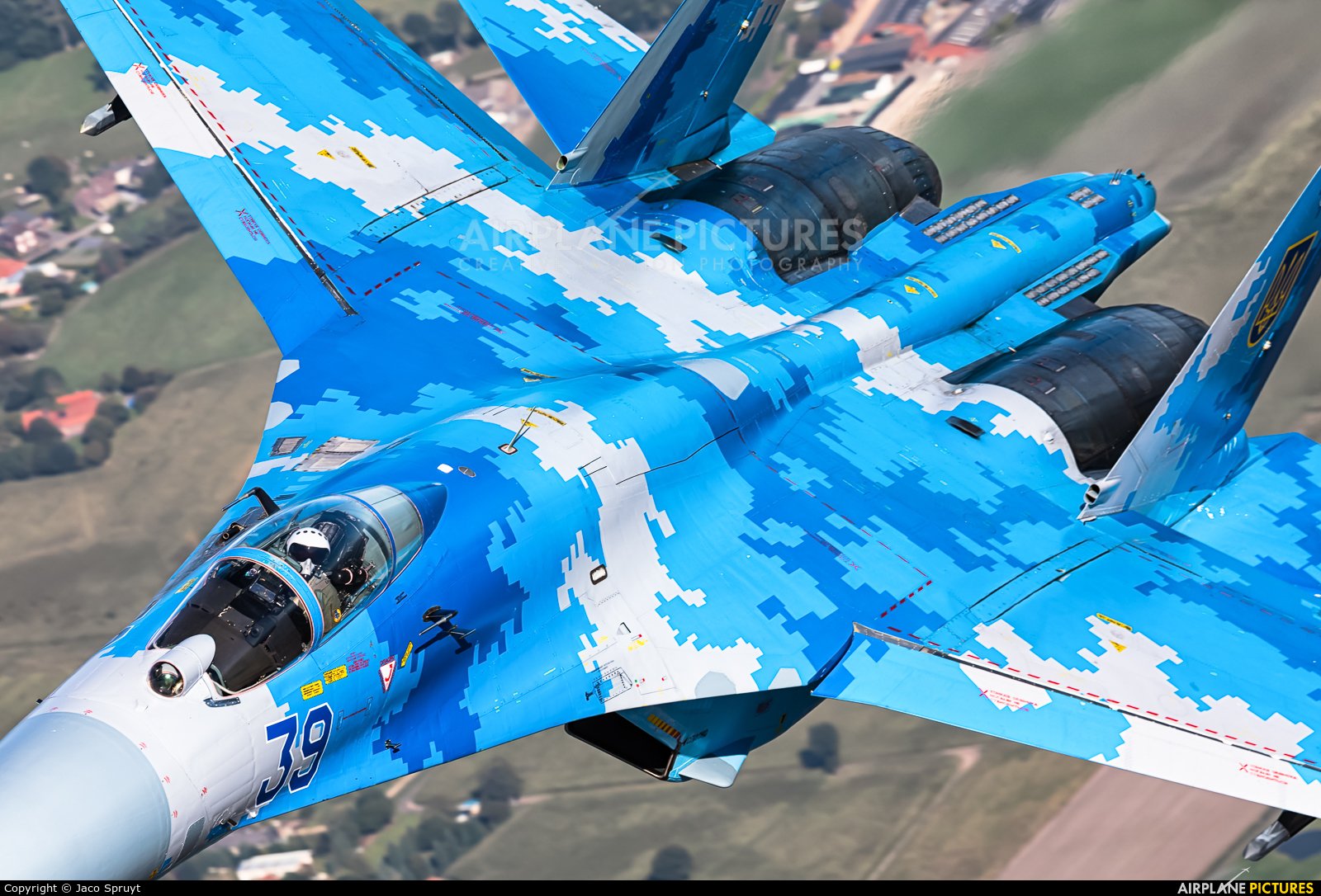 39, Sukhoi Su-27 Flanker, Ukraine - Air Force