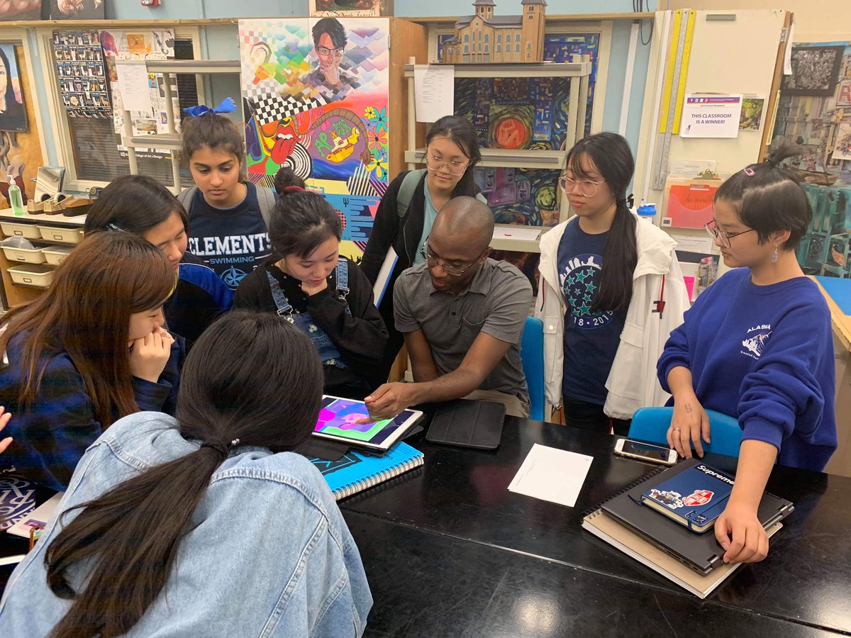 clementsart_'s tweet photo. Instructive afternoon at @risd portfolio review for our juniors and seniors! #chsart #advocacy #FBISDart #RISD https://t.co/DOsN2CN6pG