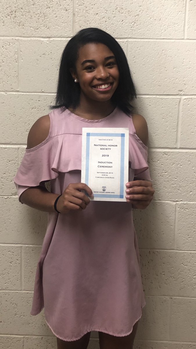 EricMurph1914's tweet photo. Despite the move to Arizona the focus on education is always there!! Welcome to the National Honor Society @  Camelback High School good job Justice Murphy https://t.co/eI4g96KKHx