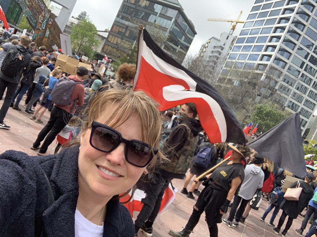 RealLucyLawless's tweet image. Oil Giant @omv RAUS! #endOil NEwZealand.  We Natives are Revolting!!!