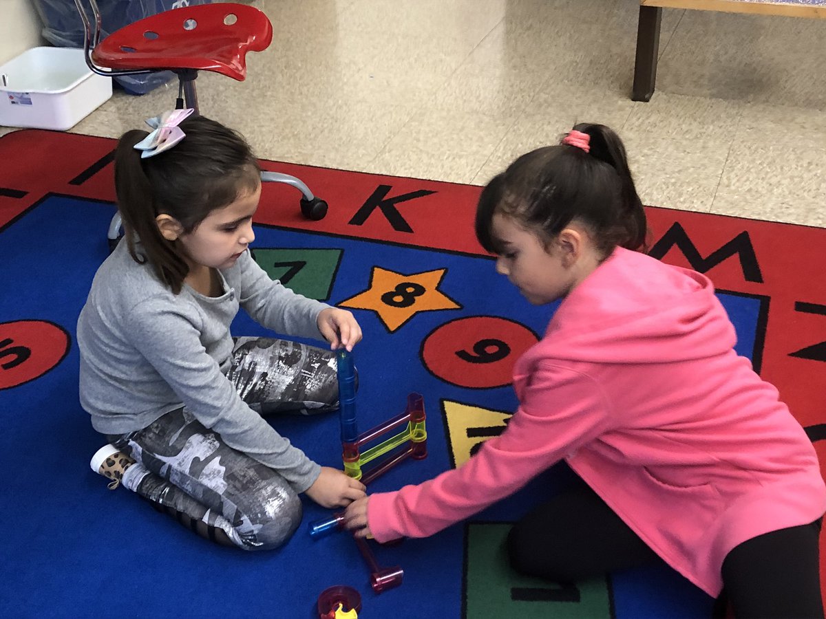 Mrs_Ps_class's tweet image. #SoftEntry is a great way to start our day. @tbc_schools  @TBCDSB_Hornets @OECTAProv