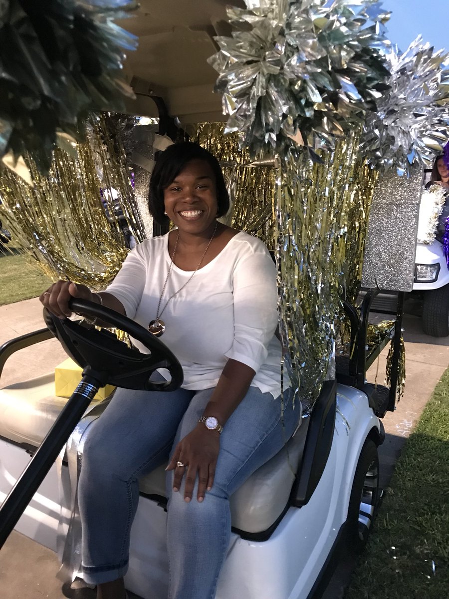 What an honor it was to chauffeur this little cutie during LHS Homecoming Pep Rally. Good Luck <a href="/alexes_ochoa02/">Alexes Ochoa</a> and best wishes  to all the ladies of the 2019 Homecoming Court 💜👑💜
#HoCo2019
#BelieveInLufkin