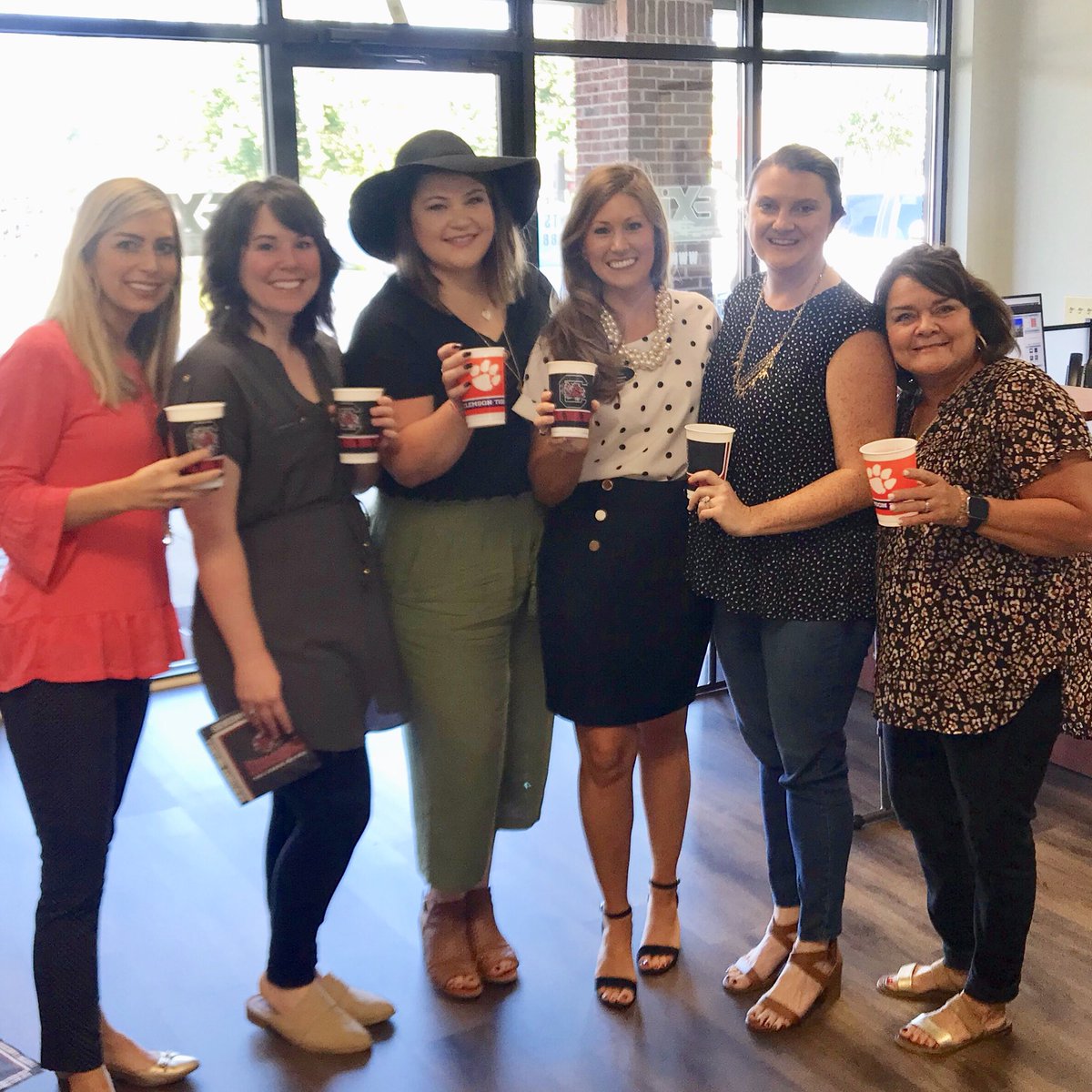 heidibrownhomes's tweet photo. Agent Appreciation lunch today at the office.
#realtors #exitrec #exitrealty https://t.co/LAOOrIUne8