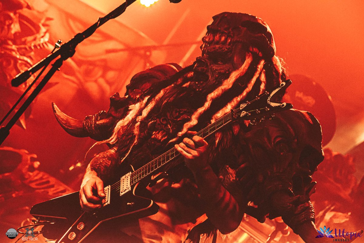 theritzybor's tweet photo. CHECK OUT photos from Tuesday's @gwar #UseYourCollusion Tour in #Tampa: https://t.co/BX7nmOBGth
📸 by Utopia Imagery / cc: @NoClubs https://t.co/RcWOZE964N