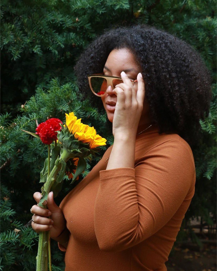 aureagofficial's tweet photo. @CamelAssembly
Q: What seeds are you planting for yourself this season?
A: “The art of no limits. Creative abundance. Financial prosperity. Balance of soul, mind and body. Endless love.” - @definitiondesire
#marchingdaily https://t.co/wuwauWsd1C