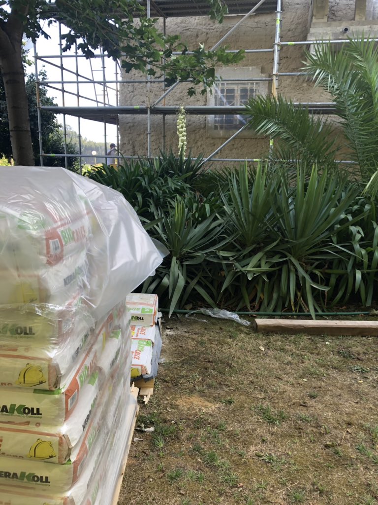 Reabilitação história com #biocalce #murosano e #muroseco
Argamassas que respiram! #kerakoll #greenbuilding