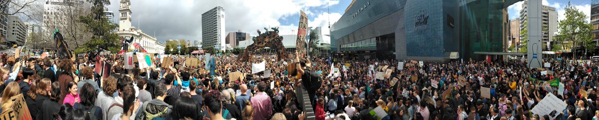 GeoHinchy's tweet photo. Awesome turnout for #climatestrike in Aotea Square  #Auckland https://t.co/kmvQTpfPhn