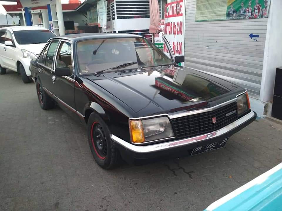 HoldenKlasik's tweet photo. Holden commodore ac,ps, mesin swap 186, lanjut wa 08568060068
#sshouse https://t.co/7hBrcndvi7