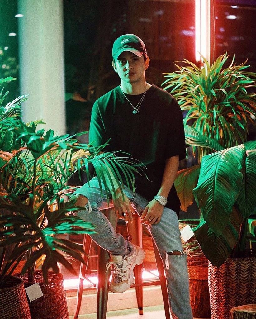 WeLoveJaDine's tweet photo. [ CASE STUDY 02: FR2 x Jungles] Thank you all for coming thru last night’s release party for #TheCaseStudy02 FR2 x Jungles drop. See you on our next release party! 🔥 See the whole collection in-store, we are open til 11PM tonight. #CaseStudyAtelier

©️casestudyatelier https://t.co/aqBQSa5a4J