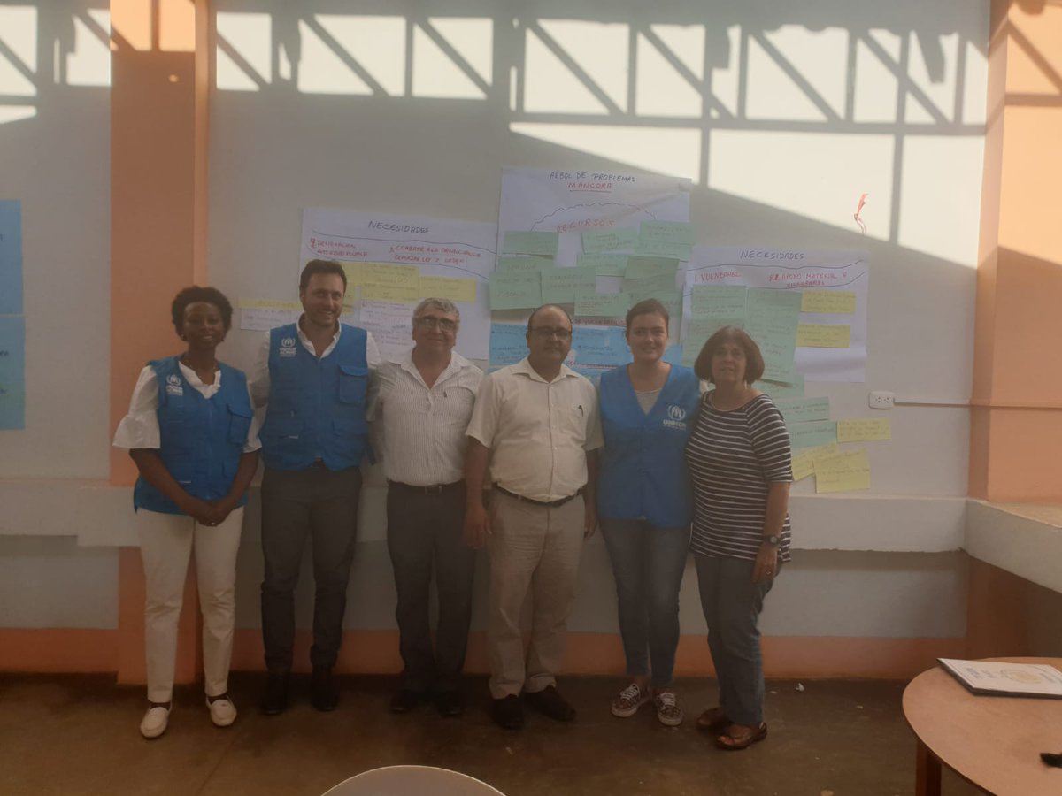 FedericoAgusti's tweet photo. Estuvimos con el alcalde de #Mancora y parte de su equipo. Queremos trabajar juntos en mecanismos que permitan la integración y buena convivencia de los #refugiados y #migrantes #Venezolanos y la población local Mucho por hacer y excelente disposición
#WithRefugees 
@rmapalacios https://t.co/JGfaThC3Dx