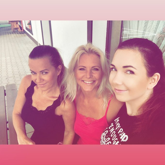 Watch Kathy's leaked NSFW photo on TwXstars