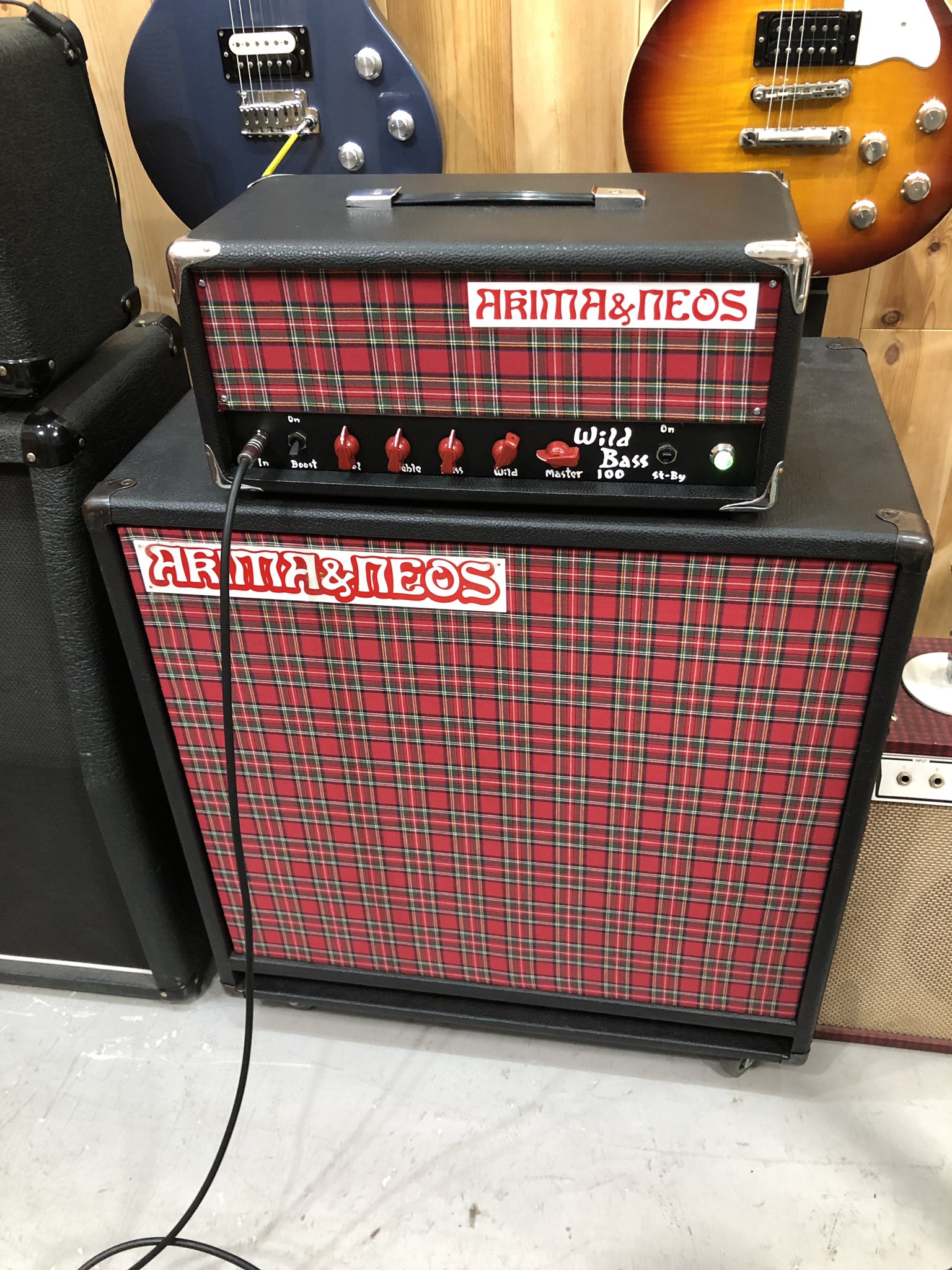 ARIMA&NEOS Wild Bass 100 ベース用アンプ　キャビ&ヘッド 楽天市場】AKIMA&NEOS/Wild Bass 100 & 15/12 Bass Cabinet Set