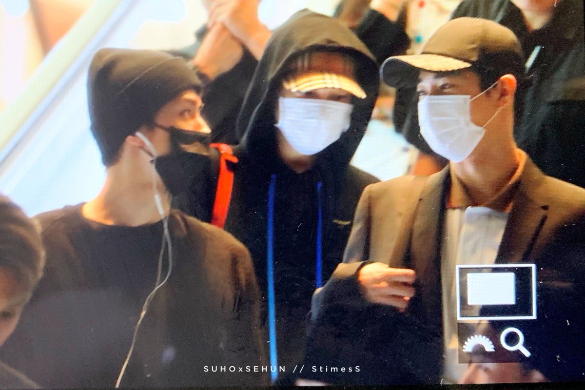 STIMESS_'s tweet photo. 190927 ICN #SUHO #준면 #수호 #세훈 #sehun 

오늘 둘이 다 올 블랙! ⚫️⚫️ https://t.co/6kMsnEh3XK