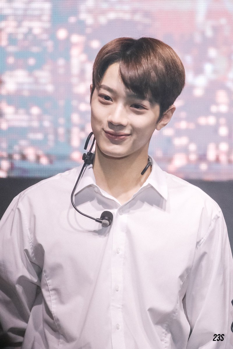 23seconds_'s tweet photo. 181021 

#赖冠霖 #라이관린 #LAIKUANLIN https://t.co/rmGLaB9q2Z