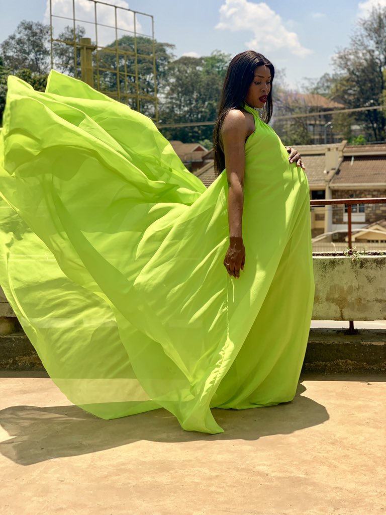 yvonneodhiambo's tweet photo. Hello FURAHIDAY!!!
Don’t Just Soar... Fly 💃🏽💃🏽💃🏽
#InMyNewBlack #StillDoingTheMost #PreggersStyle #OnThatDoseOfGreatness
Chiffon Dress By 
#AfroStreetKollektions🇰🇪 
#AfroStreetKollektions🇰🇪 
#AfroStreetKollektions🇰🇪 https://t.co/lDSfNstpoj