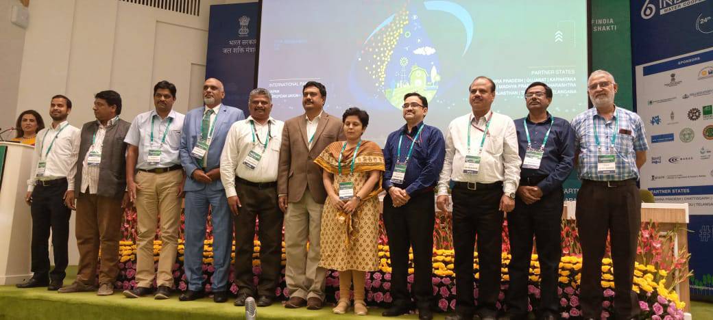 DoWRRDGR_MoJS's tweet photo. Shri Sriram Vedire, Adviser, MoJS chaired Session on Rainwater Harvesting for Sustainable Water Supply in 6th India Water Week 2019 on 26.9.2019. #6thIndiaWaterWeek #IndiaWaterWeek2019 #IndiaWaterWeek #IWW2019 #IWW https://t.co/2GVEiJMAQk