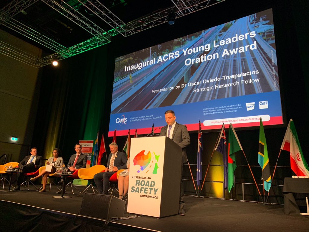 CARRS_Q's tweet photo. Former PhD scholar Oscar Oviedo Trespalacios delivering his speech after winning an award for his distracted driving #research #ARSC2019 #roadsafety #academia #postgraduate @ooviedot https://t.co/F4vT9XaZaR