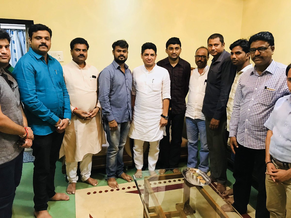 rd9767's tweet photo. महाराष्ट्र प्रदेश युवक काँग्रेस चे तडफदार अध्यक्ष  @satyajeettambe यांना जन्मदिनाच्या मनःपूर्वक शुभेच्छा. https://t.co/GPWpEFFmvR