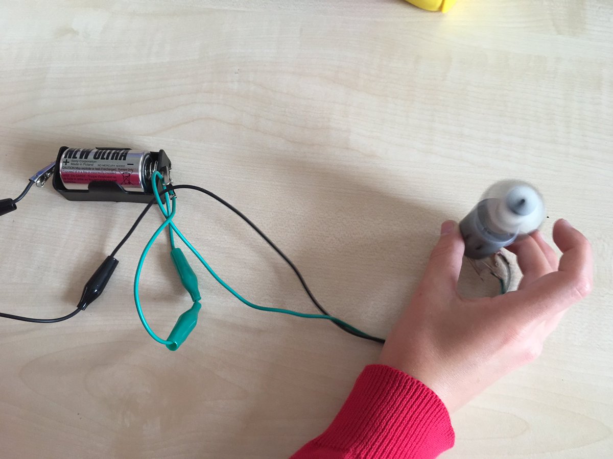 Mr Colwill (@cefnprimaryac) on Twitter photo The pupils had so much fun yesterday experimenting with circuits. It was also pleasing to hear some good scientific language related to circuits as well as the problem solving skills that had to be applied for different challenges 💡<a href="/CefnPrimary/">Cefn Fforest Primary</a> The pupils had so much fun yesterday experimenting with circuits. It was also pleasing to hear some good scientific language related to circuits as well as the problem solving skills that had to be applied for different challenges 💡<a href="/CefnPrimary/">Cefn Fforest Primary</a>