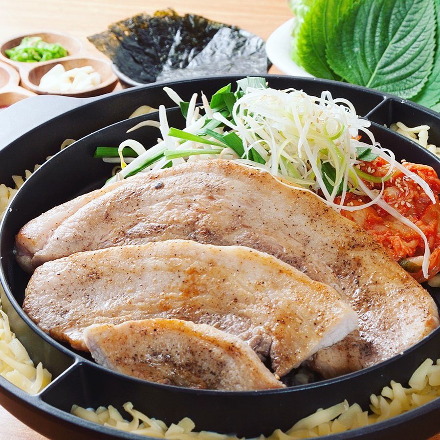 CreativeAlpha25's tweet image. 末永く六本木で皆様からご愛顧いただいておりました【しょうがの香り。】が移転（六本木）することになりました。10月3日木曜日オープン致します。
サービスや料理に磨きをかけ！器に至るまで厳選しパワーアップ致しました。
是非、ご来店いただけると嬉しく思います。

#しょうがの香り #六本木