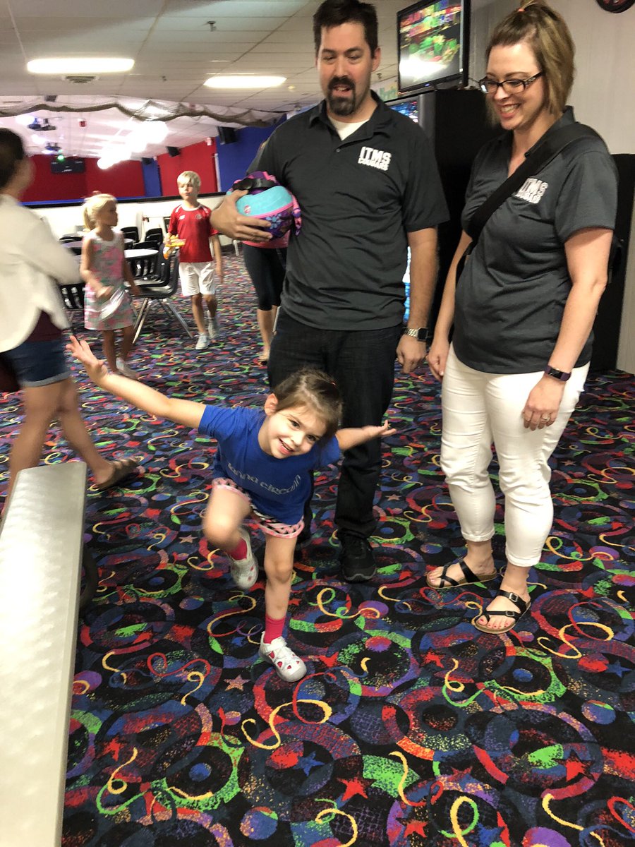 Hanging out at the Skating Party! <a href="/ITMSCougars/">Indian Trail Cougars</a> <a href="/MrBillingsclass/">Jordan Billings</a>