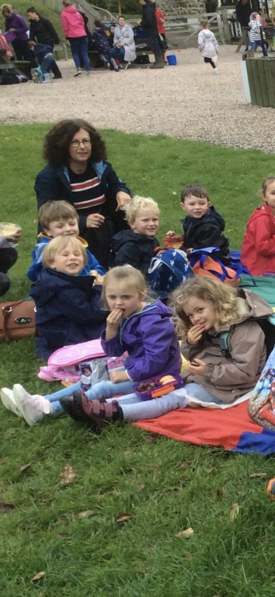 Iylajeant's tweet photo. Lilly really enjoyed her first school trip yesterday, she loved telling me things she had done throughout the day and what she saw. 😌 @canadahilloak https://t.co/5vF7uy1Kk6