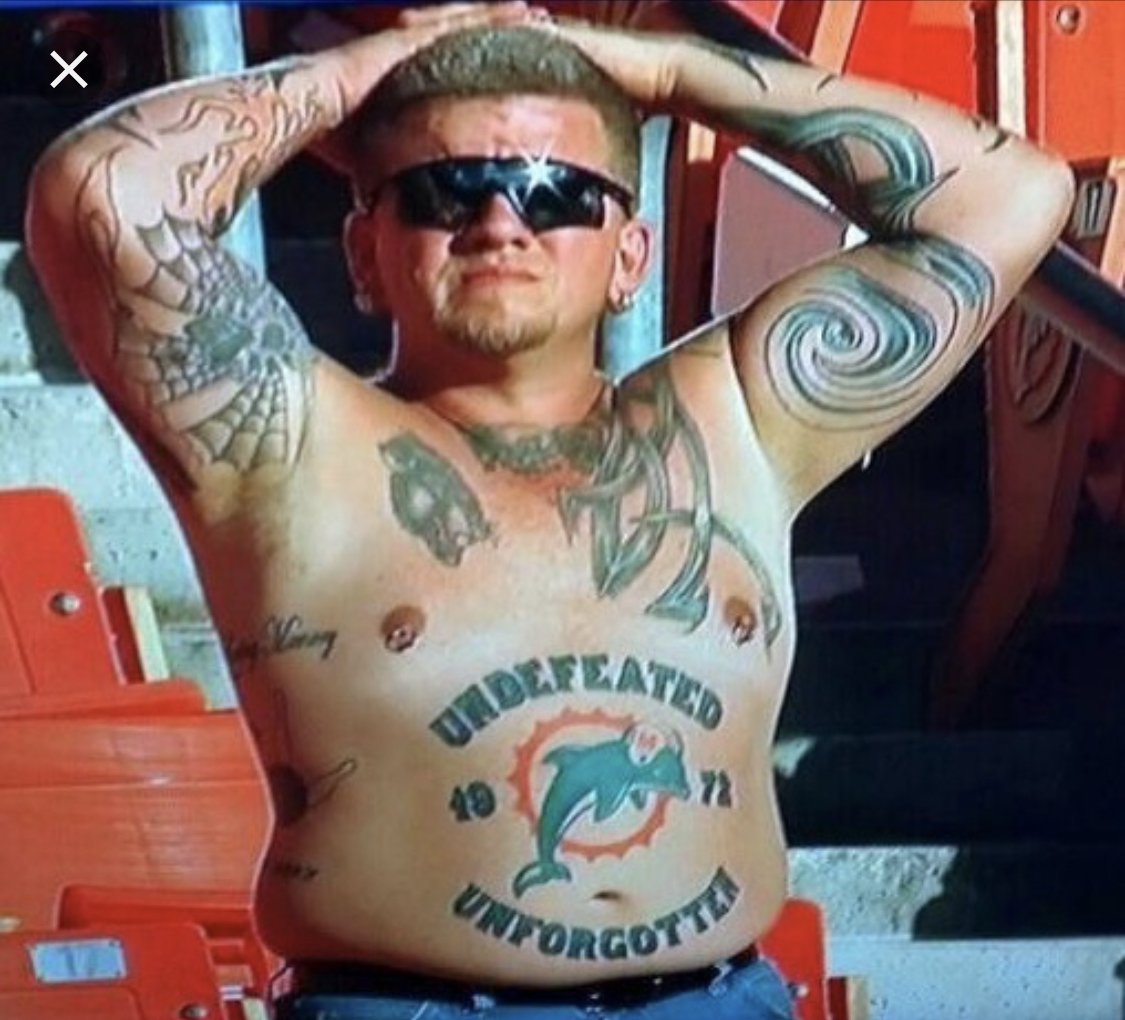Better belly tattoo — Eagles guy or Dolphins guy?, image size:1125x1020