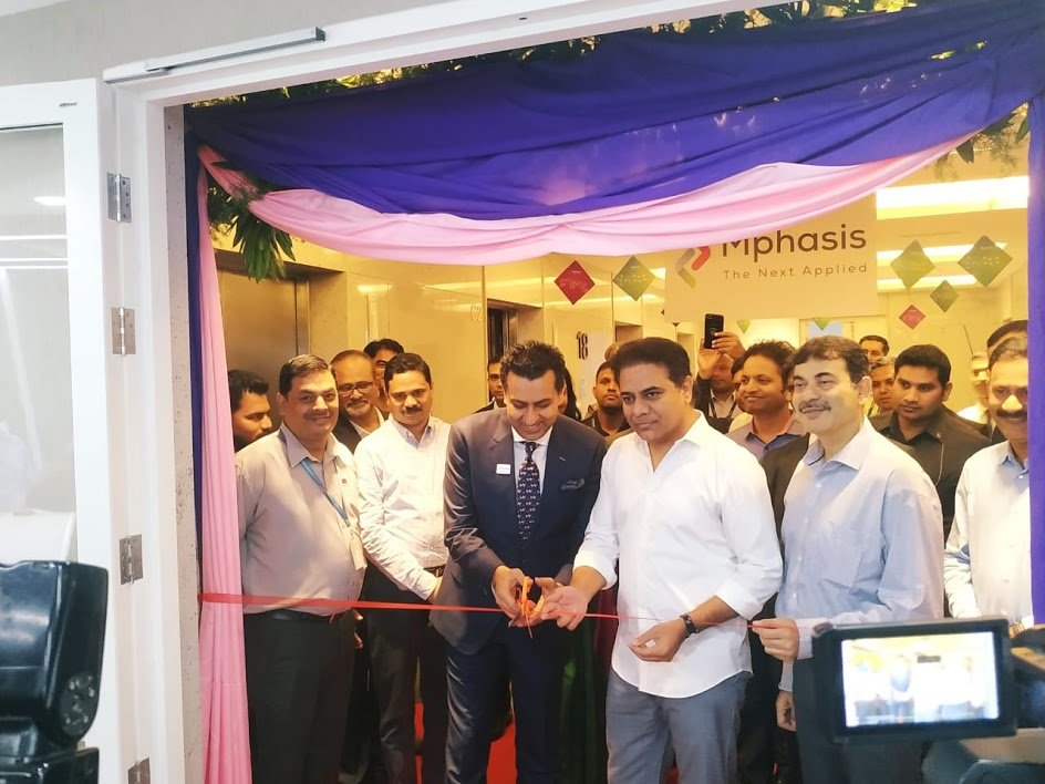nitinrakesh's tweet photo. I would like to thank the Honourable IT minister @KTRTRS for his continued support in @Mphasis’s growth and for joining us today at the opening of our second center in Hyderabad. Looking forward to expanding our footprint and pushing the boundaries of innovation. #applythenext https://t.co/3Jr8gCGa2S