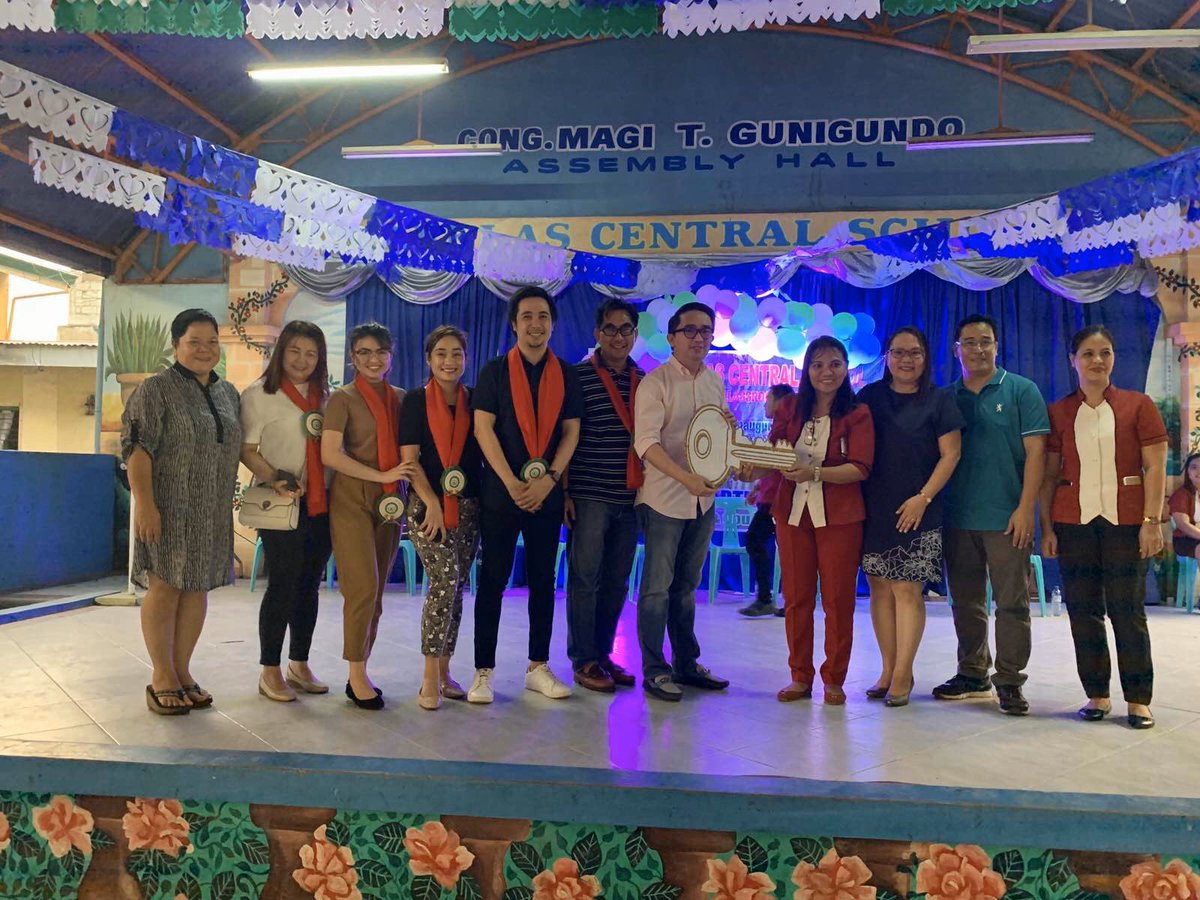 nina_lopez23's tweet photo. Inauguration and blessing of 2 units, 4 storey, 12 classroom building of Marulas Central School. CONGRATULATIONS our beloved Honorable Cong. ERIC MARTINEZ. God bless you! ππ»ππ»ππ» building #26 #congERICneverstops https://t.co/fimCURoIxf